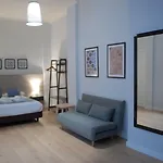 Oyo Fonda Sanchez 2*