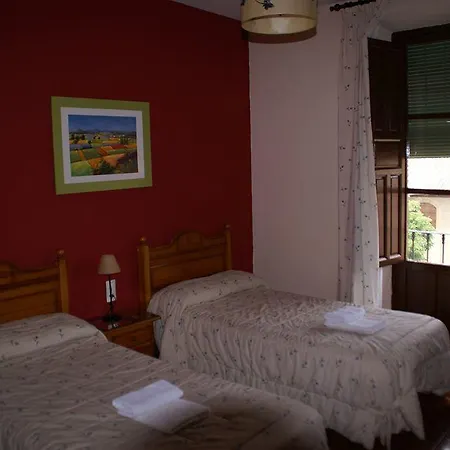 Oyo Fonda Sanchez 2*