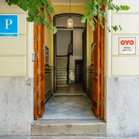 Pensionat Oyo Fonda Sanchez 2*