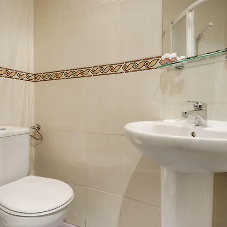 Oyo Fonda Sanchez Gæstehus Granada