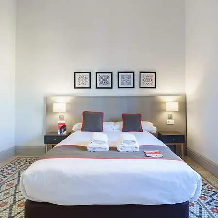 Oyo Fonda Sanchez Maison d'hôtes